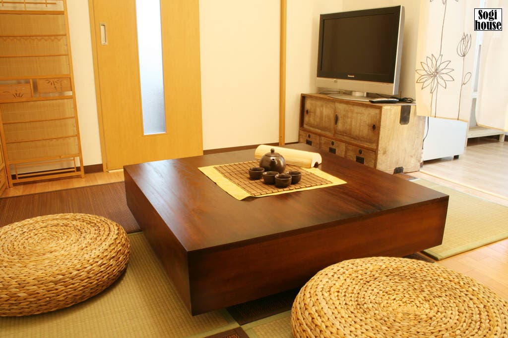 J8 アットホームなラウンジ くつろいでも ワイワイしても使い方はあなた次第です スペースマーケット