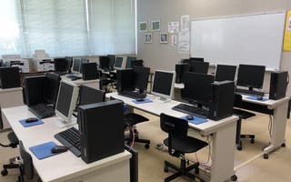 パソコン室
