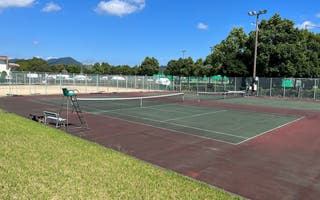 テニス場