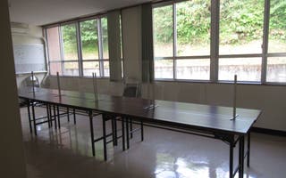 小研修室A(図書室)