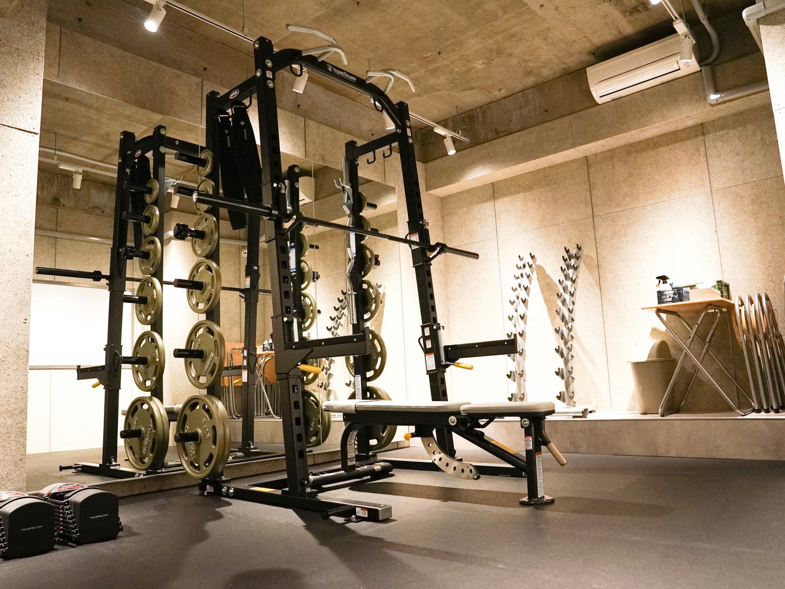 DEED若松河田・早稲田の内観