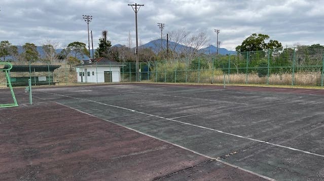 硬式庭球場の写真1