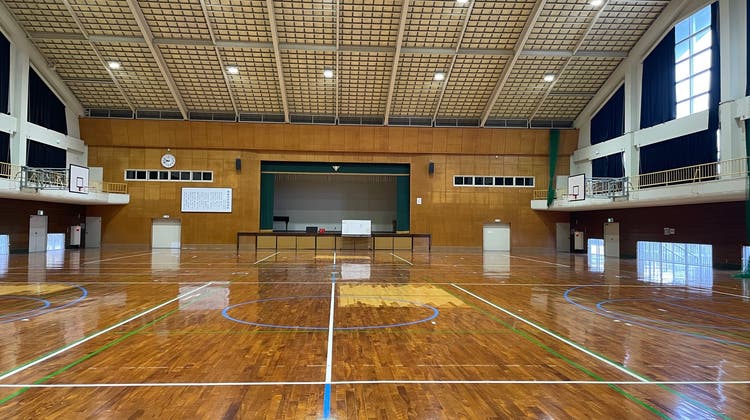 屋内運動場の写真1