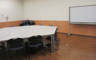 会議室(3)円卓形式