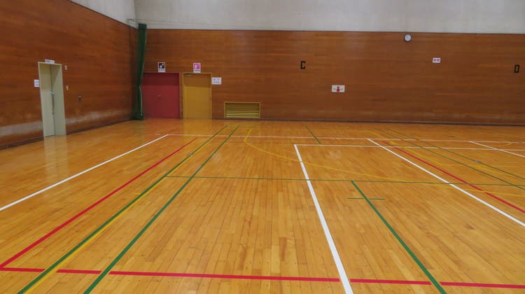 体育館コートの写真1