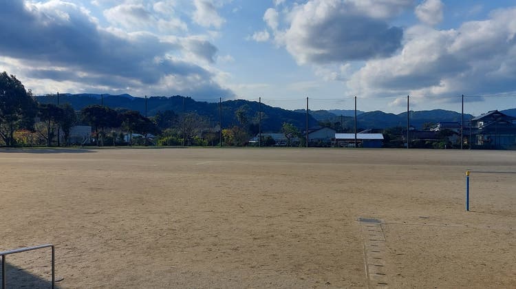 中原小学校 屋外運動場の写真1