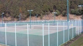 テニスコートの写真1