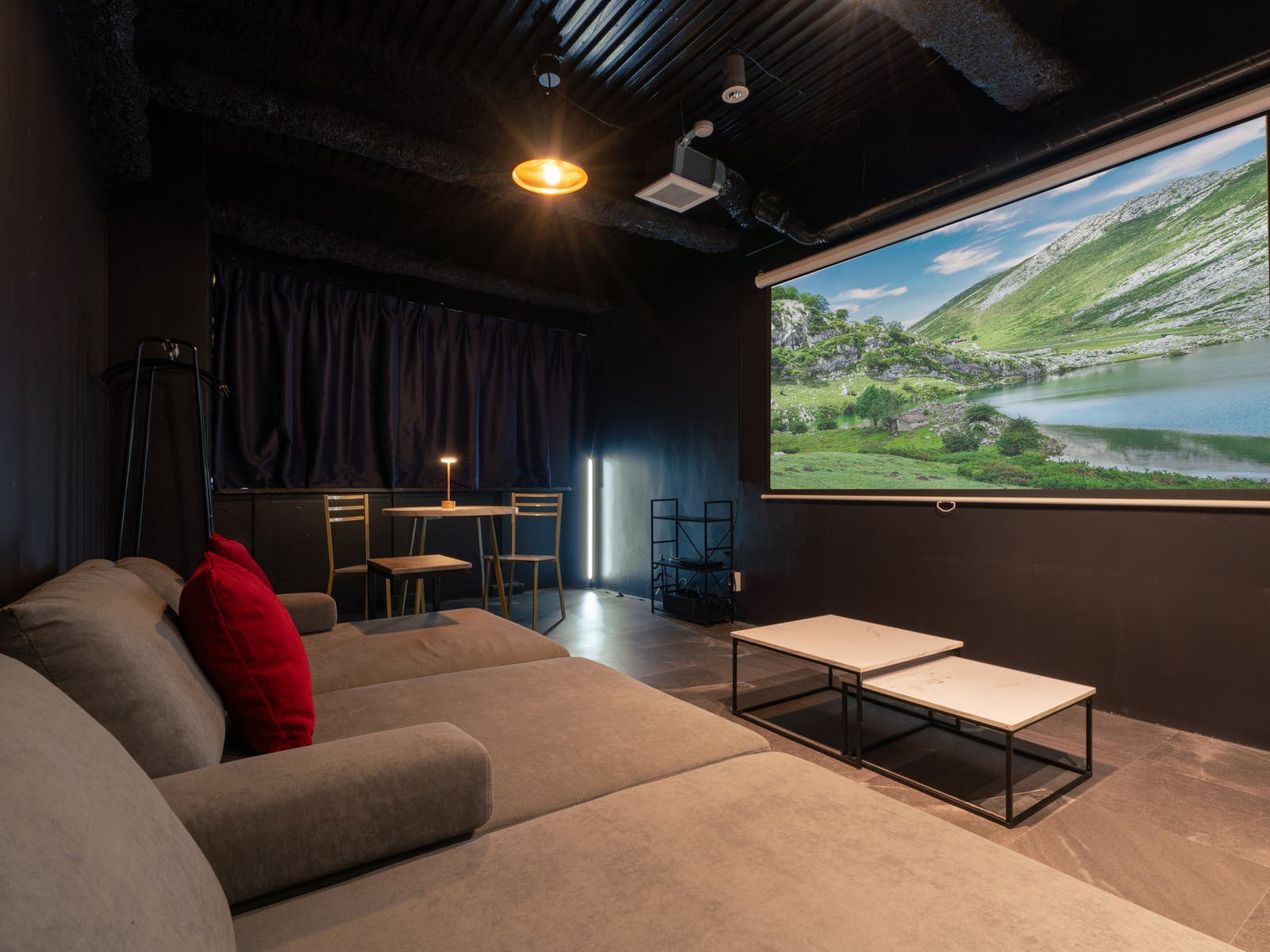 CINEMA神戸三宮の内観