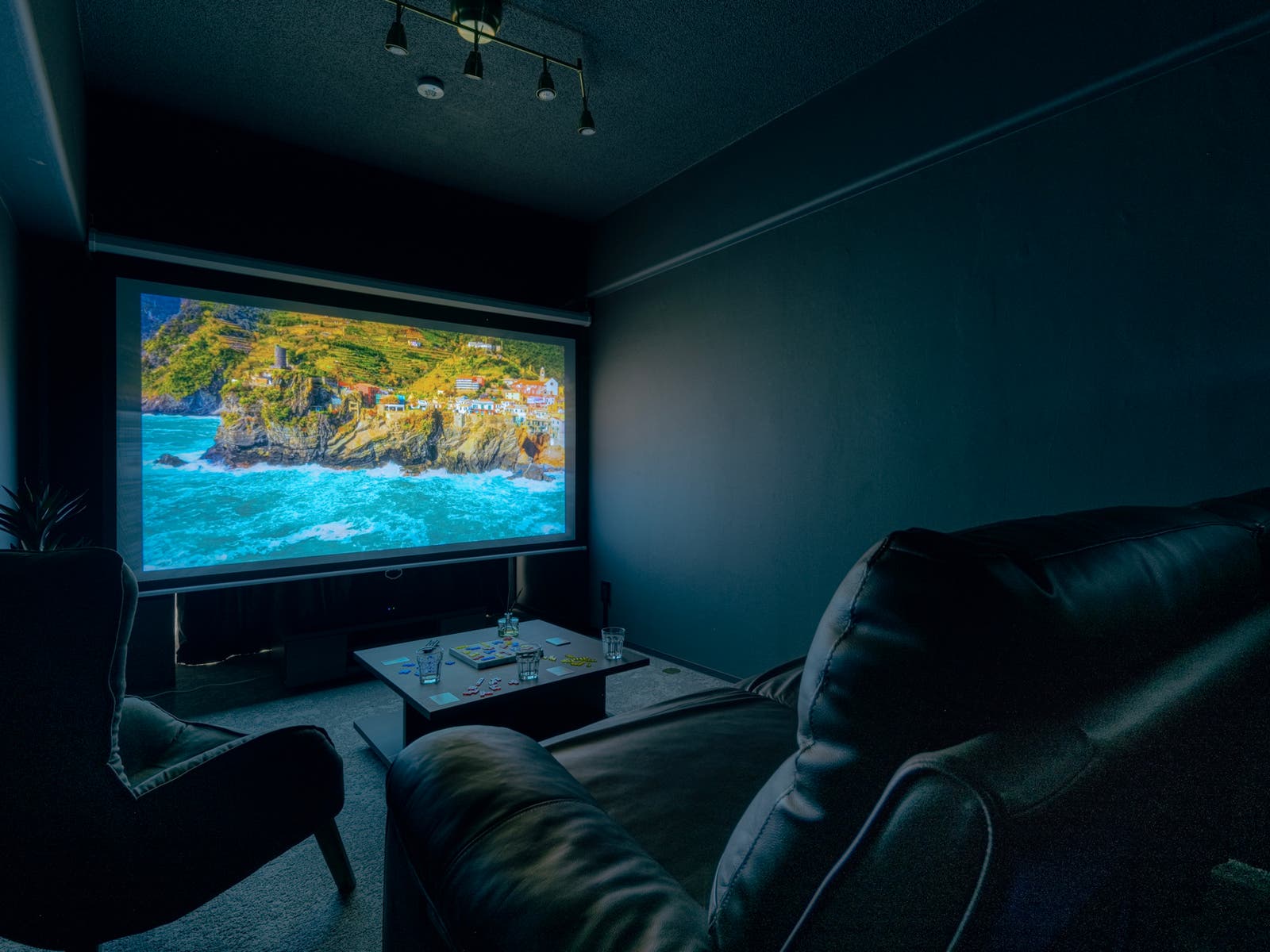 ihana新宿3rdの内観