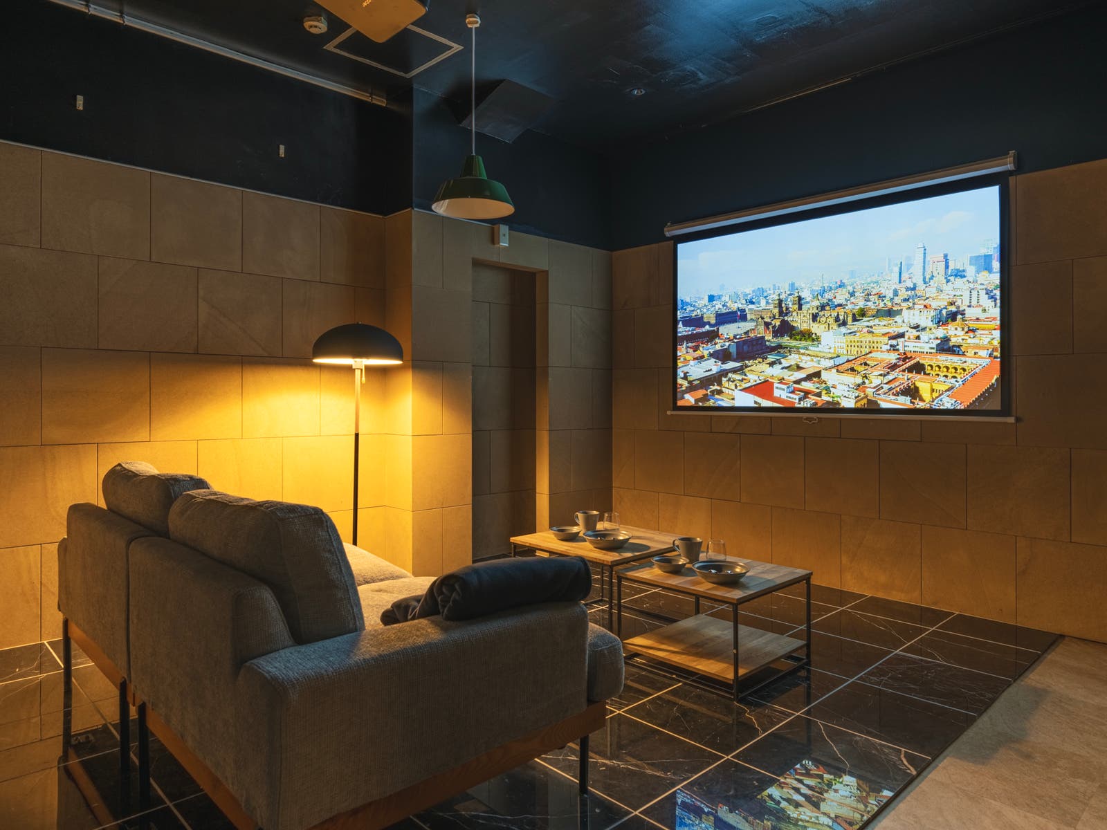 CINEMA東京駅の内観