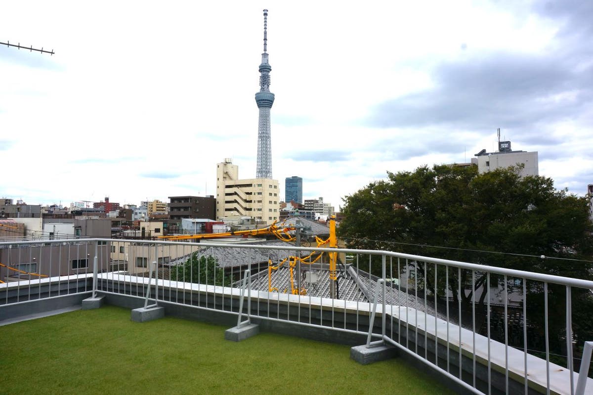 スカイツリーが見える屋上でパーティーしよう ゲストハウス福わうちの屋上です スペースマーケット スカイツリーが見える屋上でパーティーしよう ゲストハウス福わうちの屋上です スペースマーケット