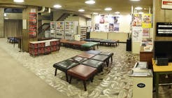 紀伊國屋ホール 新宿駅から徒歩5分 開放感の 紀伊國屋ホール 新宿駅から徒歩5分 開放感の