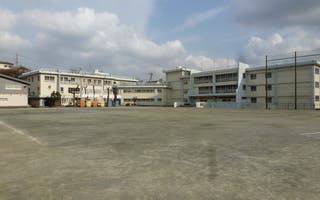 校庭
