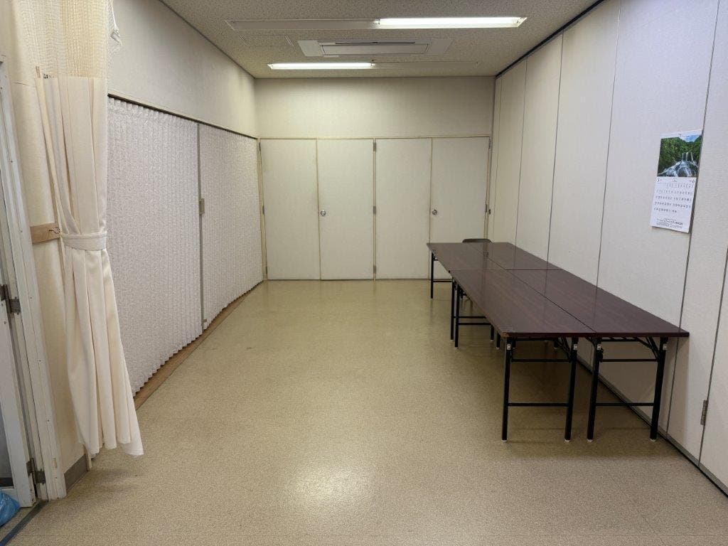 洋室（小ホール）