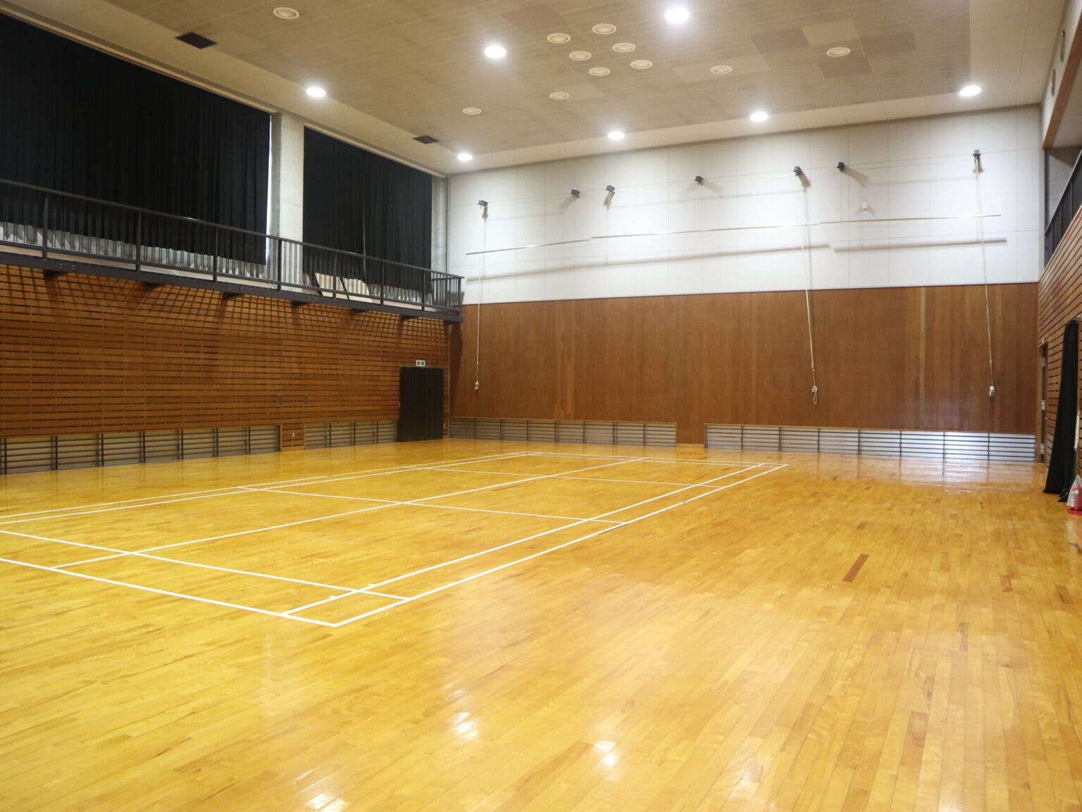 ウエイトリフティング場