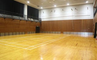 ウエイトリフティング場