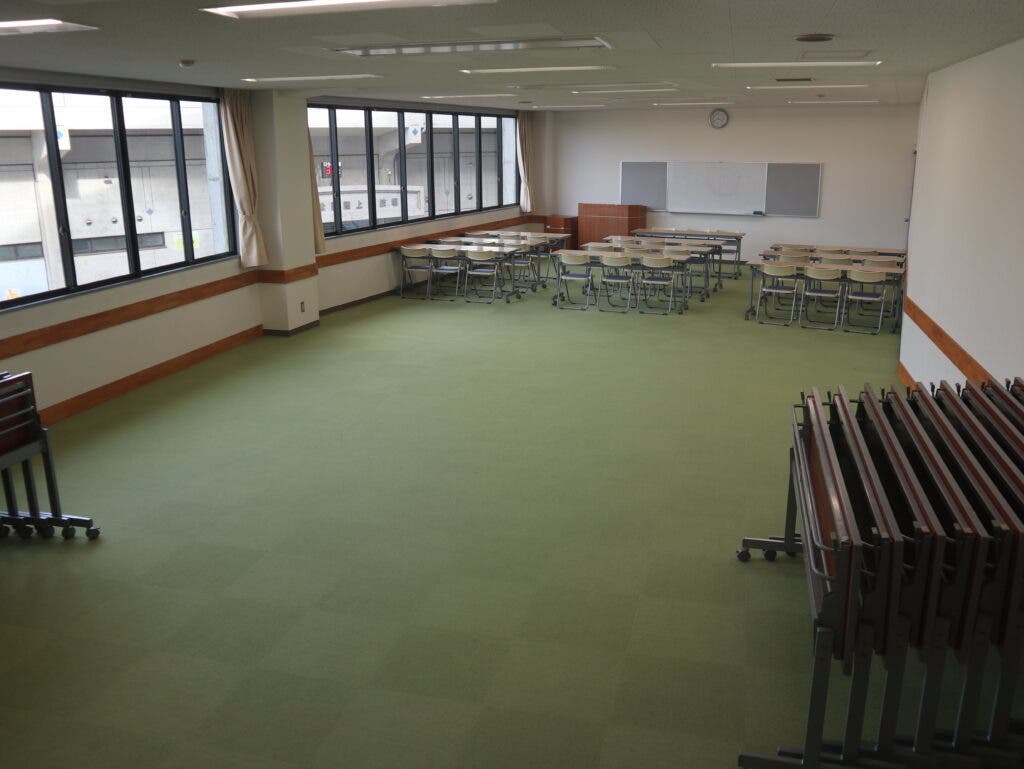 野球場研修室