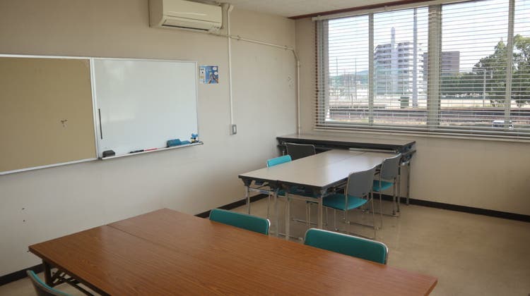 テニス会議室1の写真1