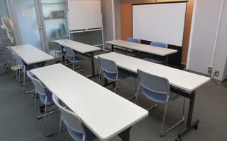 研修室1(日曜・祝日)