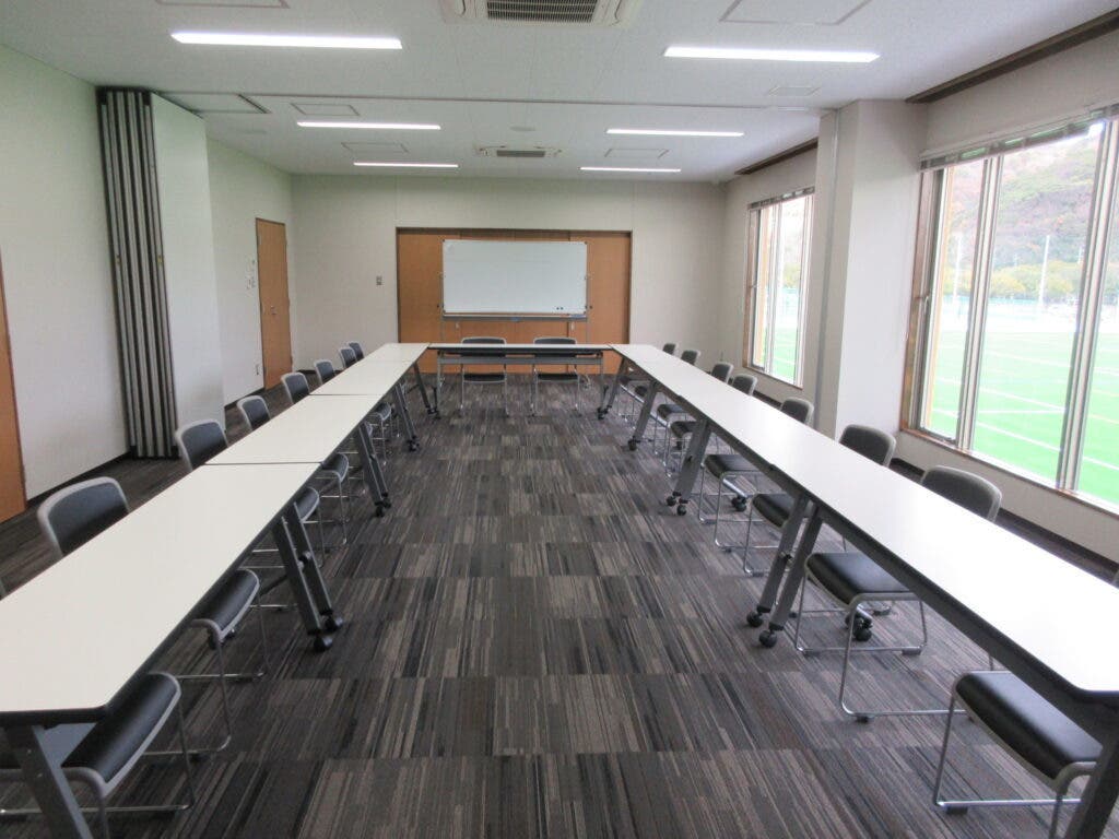 サッカー・ラグビー場 会議室 (小)