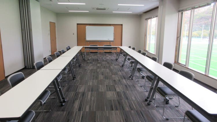 サッカー・ラグビー場 会議室 (小)の写真1