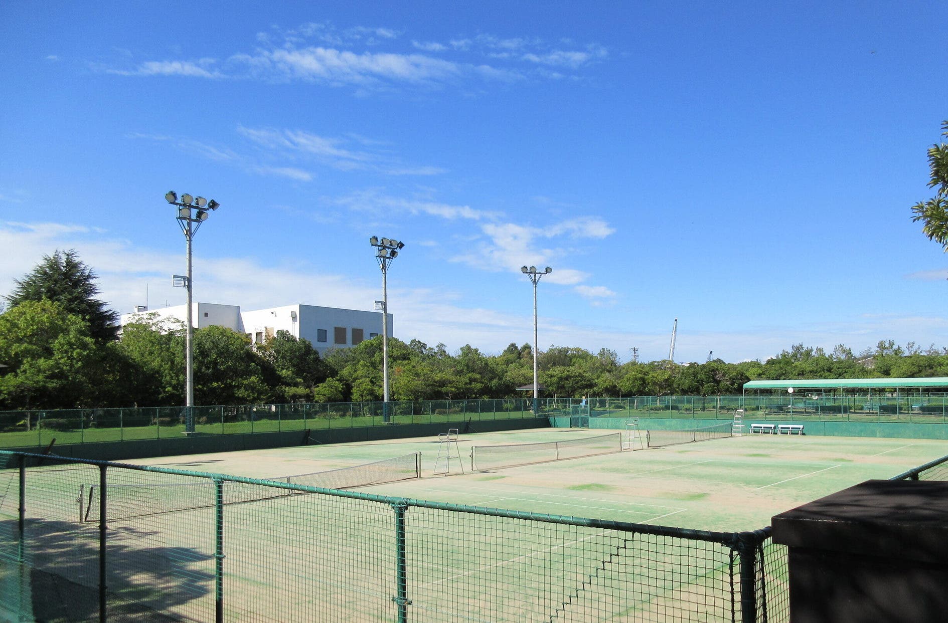 テニスコート