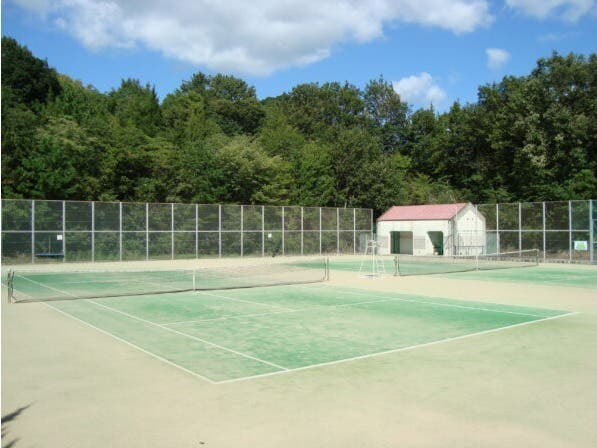 テニスコートB