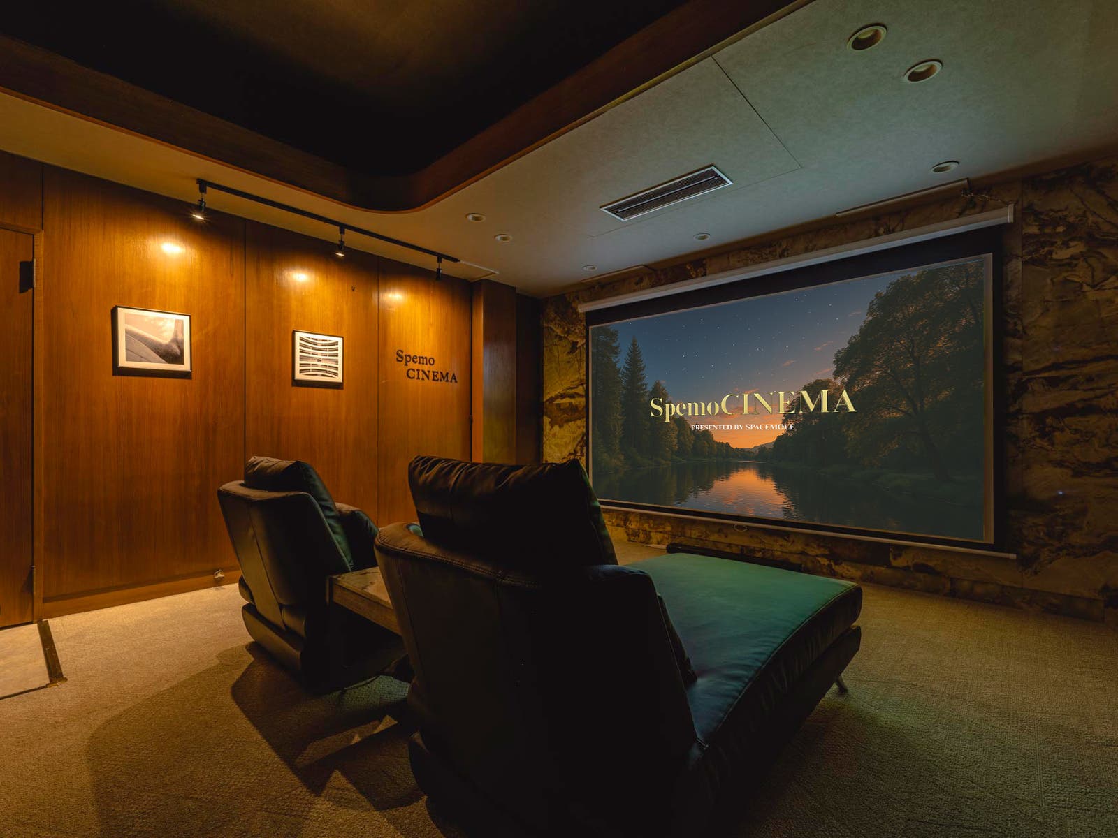 SpemoCINEMA大阪難波の内観