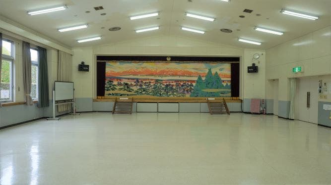 多目的ホール(舞台含む)の写真1