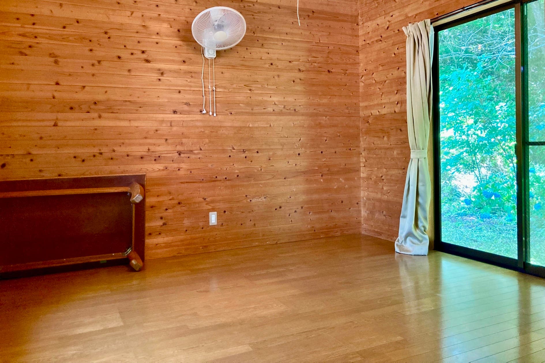 バンガロー(Bタイプ) 【トイレ無し】