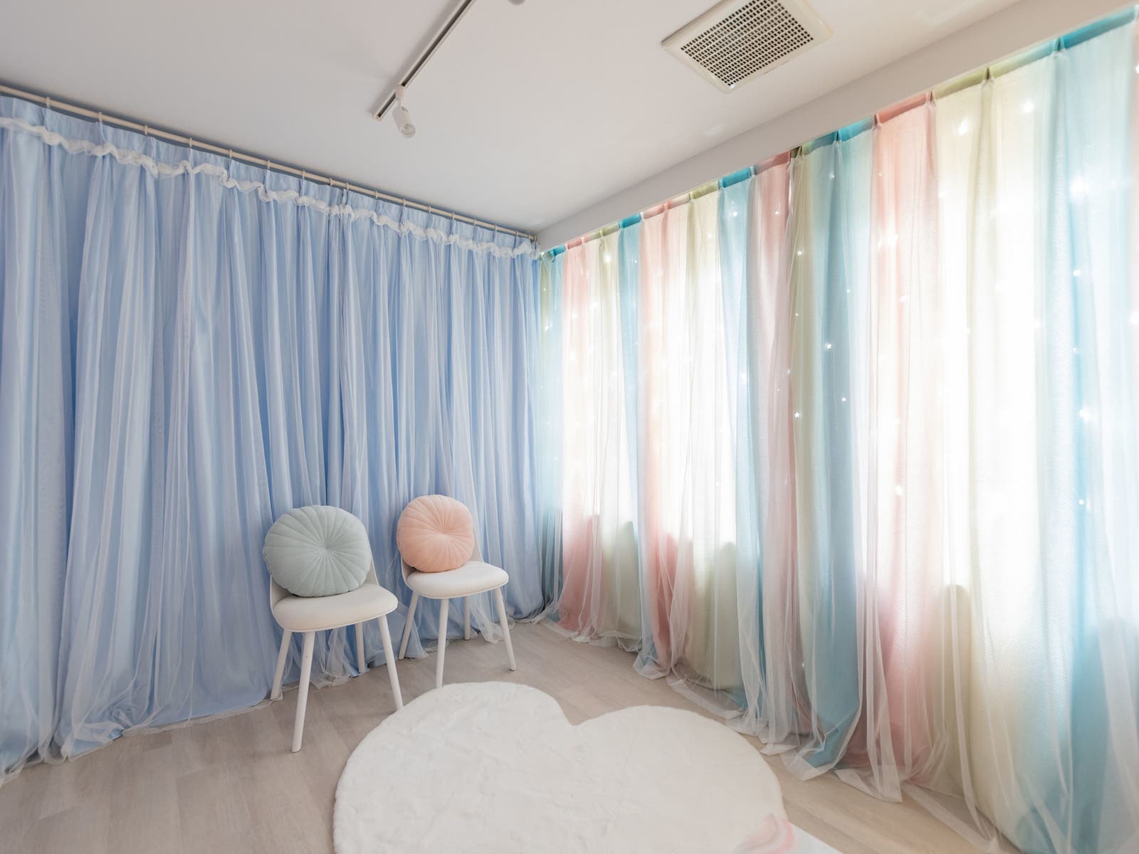 チェリッシュスタジオ 13号館の内観