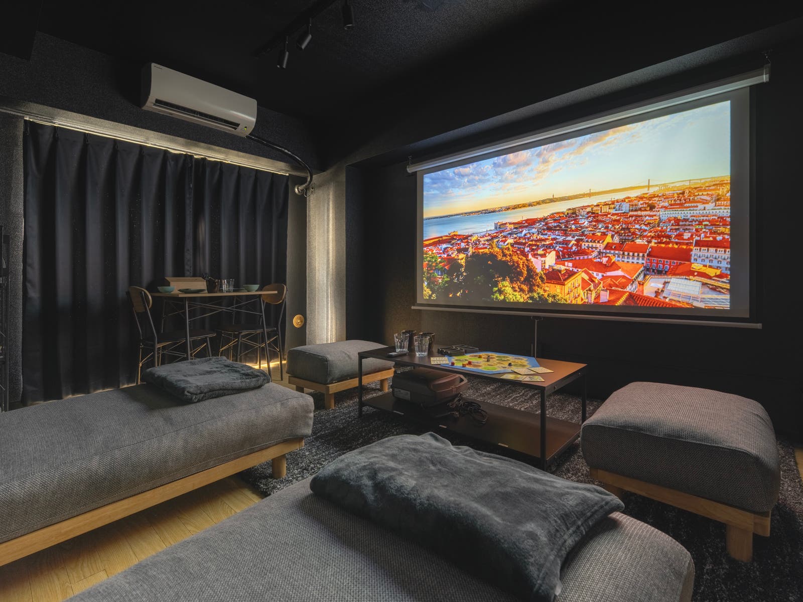 CINEMA上野3rdの内観