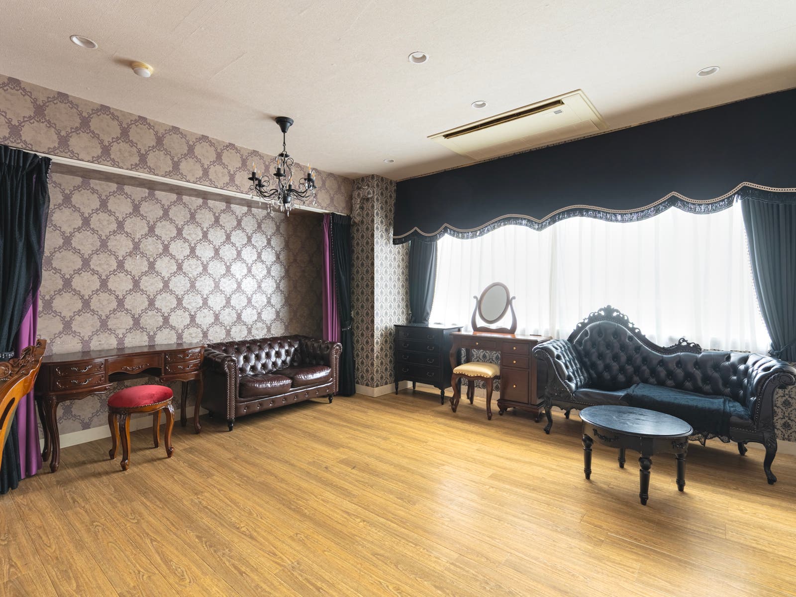 チェリッシュスタジオ 06号館の内観