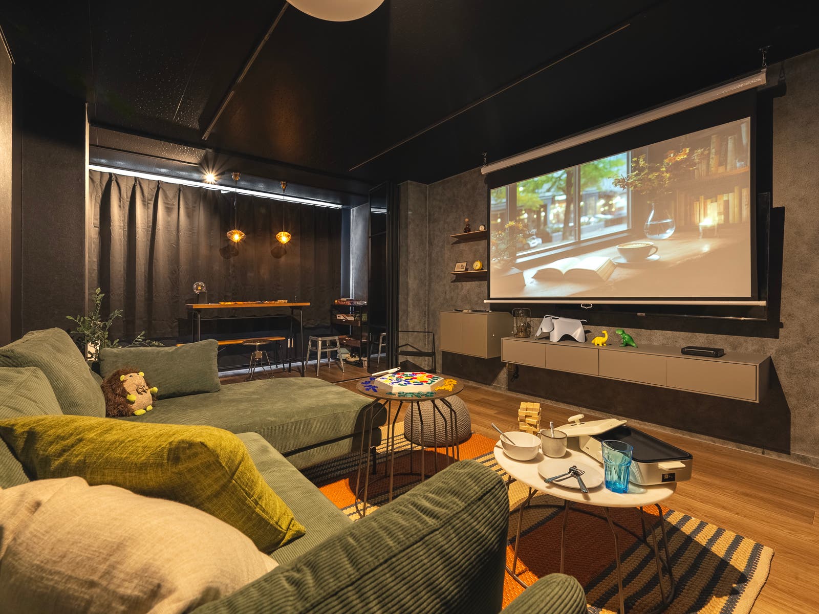 MOLE秋葉原の内観