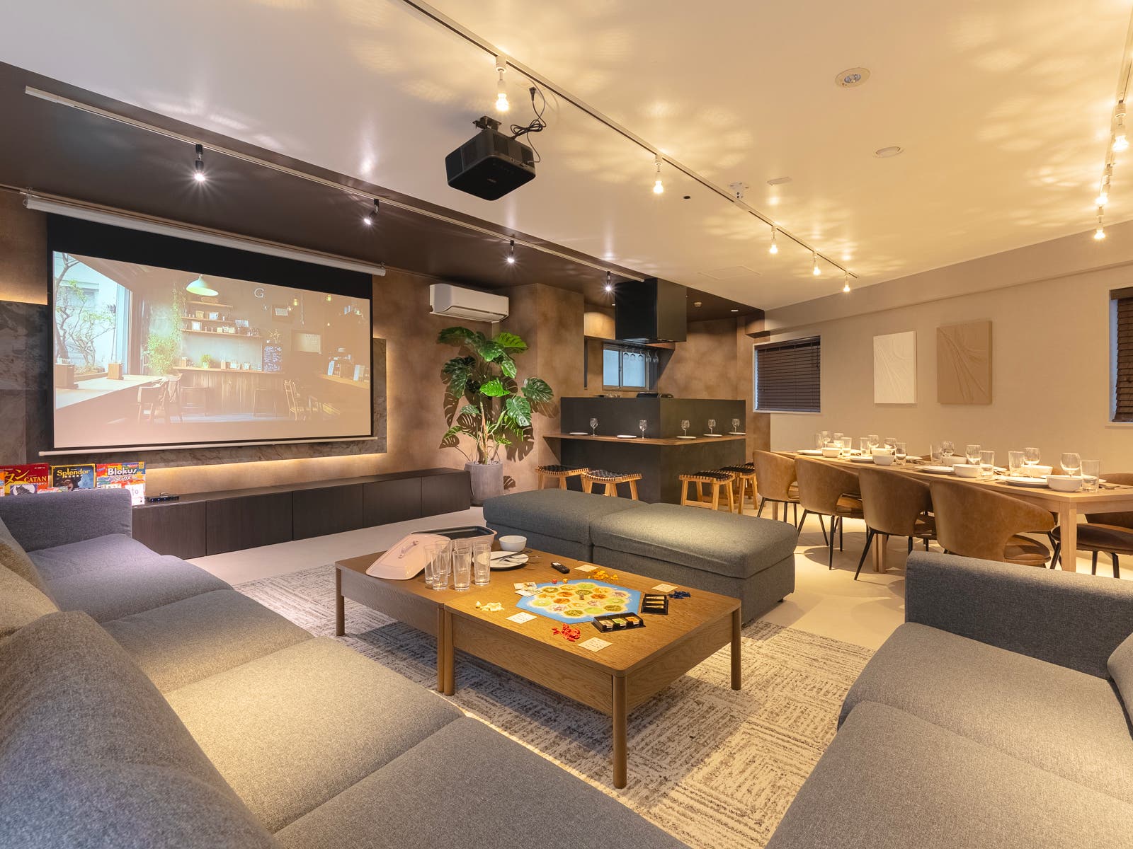 SpemoLIVING池袋2ndの内観