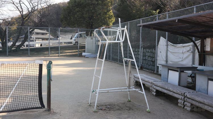 粒江球技場の写真1