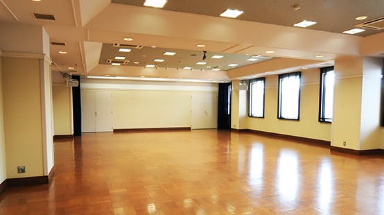 ミニホール(準備中)の写真1