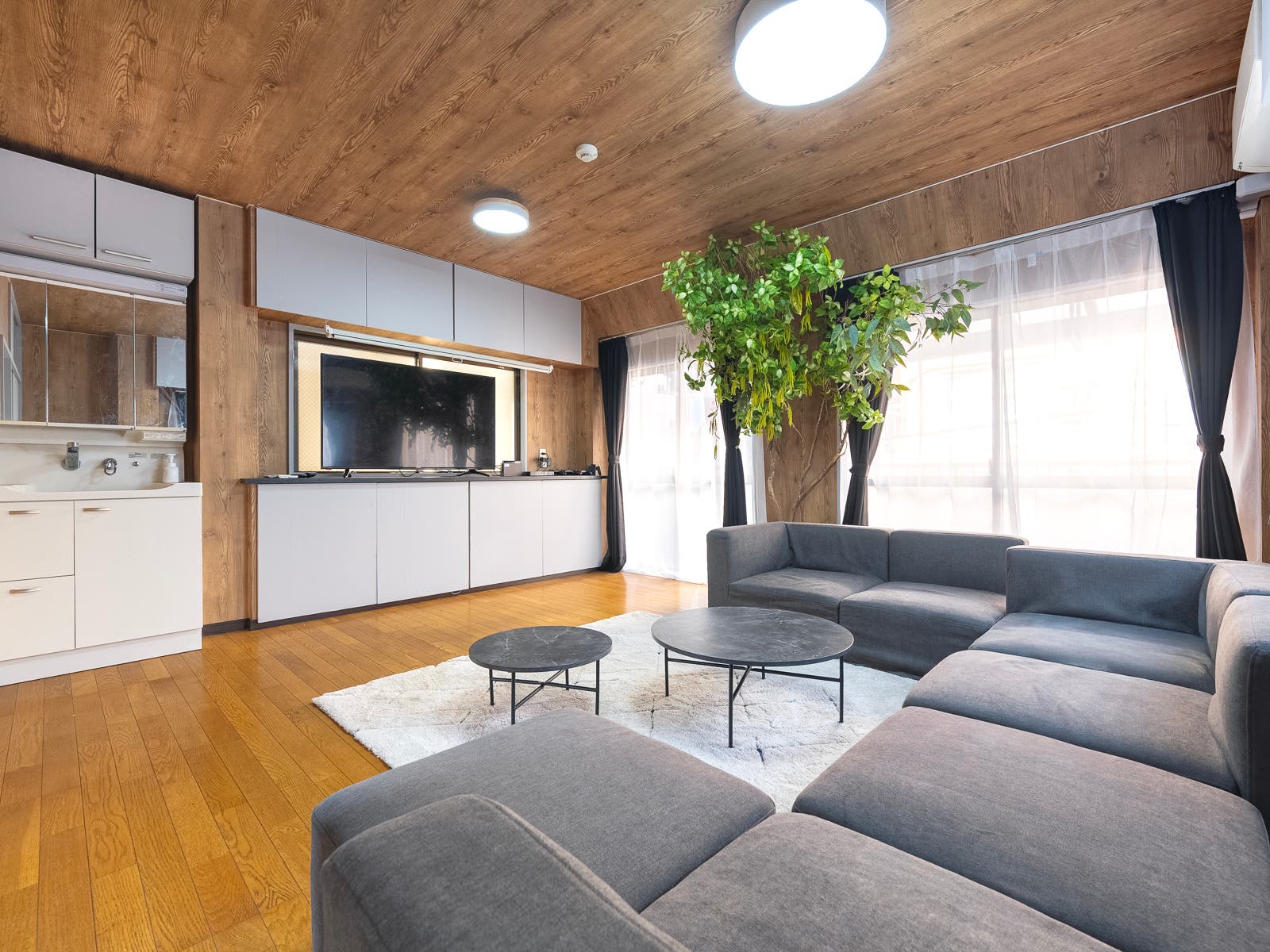 LIVING門前仲町の内観