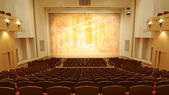 ホール(準備中)の写真1