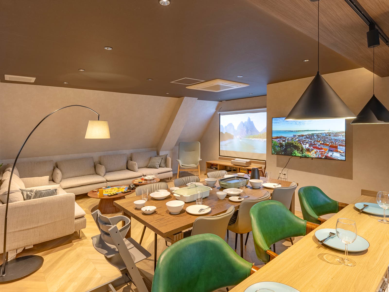 SpemoLIVING東新宿の内観