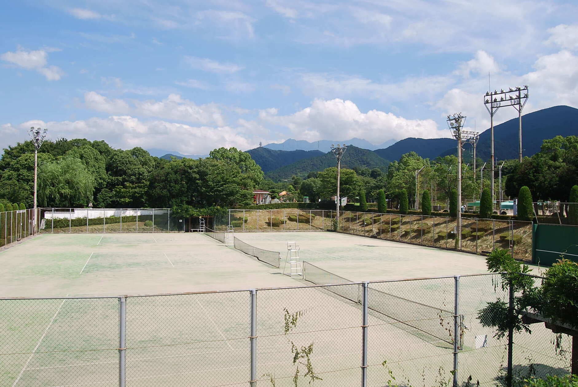テニスコート