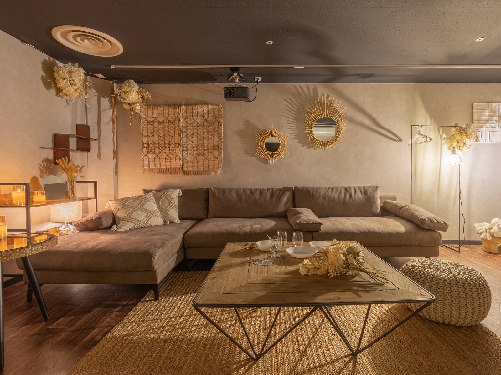 Atelier大阪梅田の内観