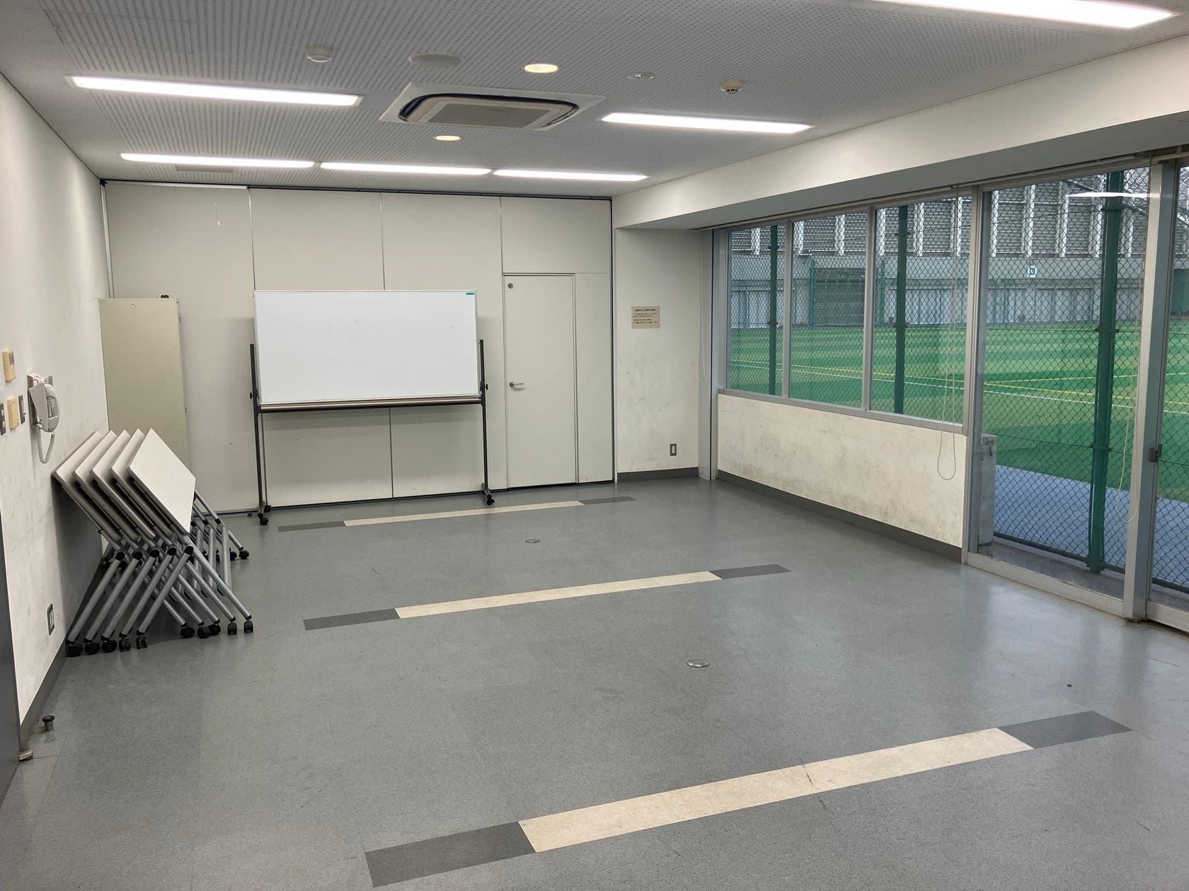 会議室 2（空き状況のみ照会）