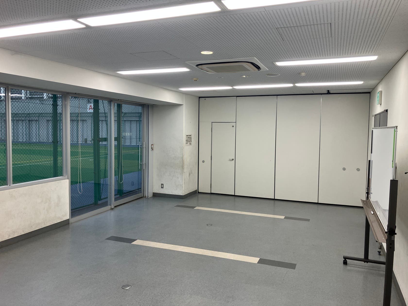 会議室 3（空き状況のみ照会）