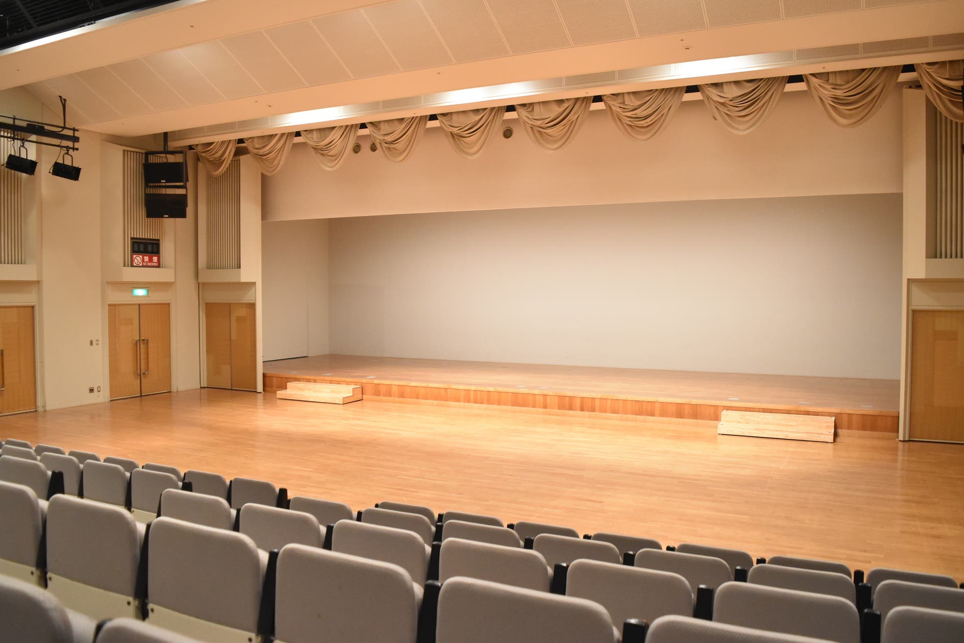 小ホール（空き状況のみ照会）