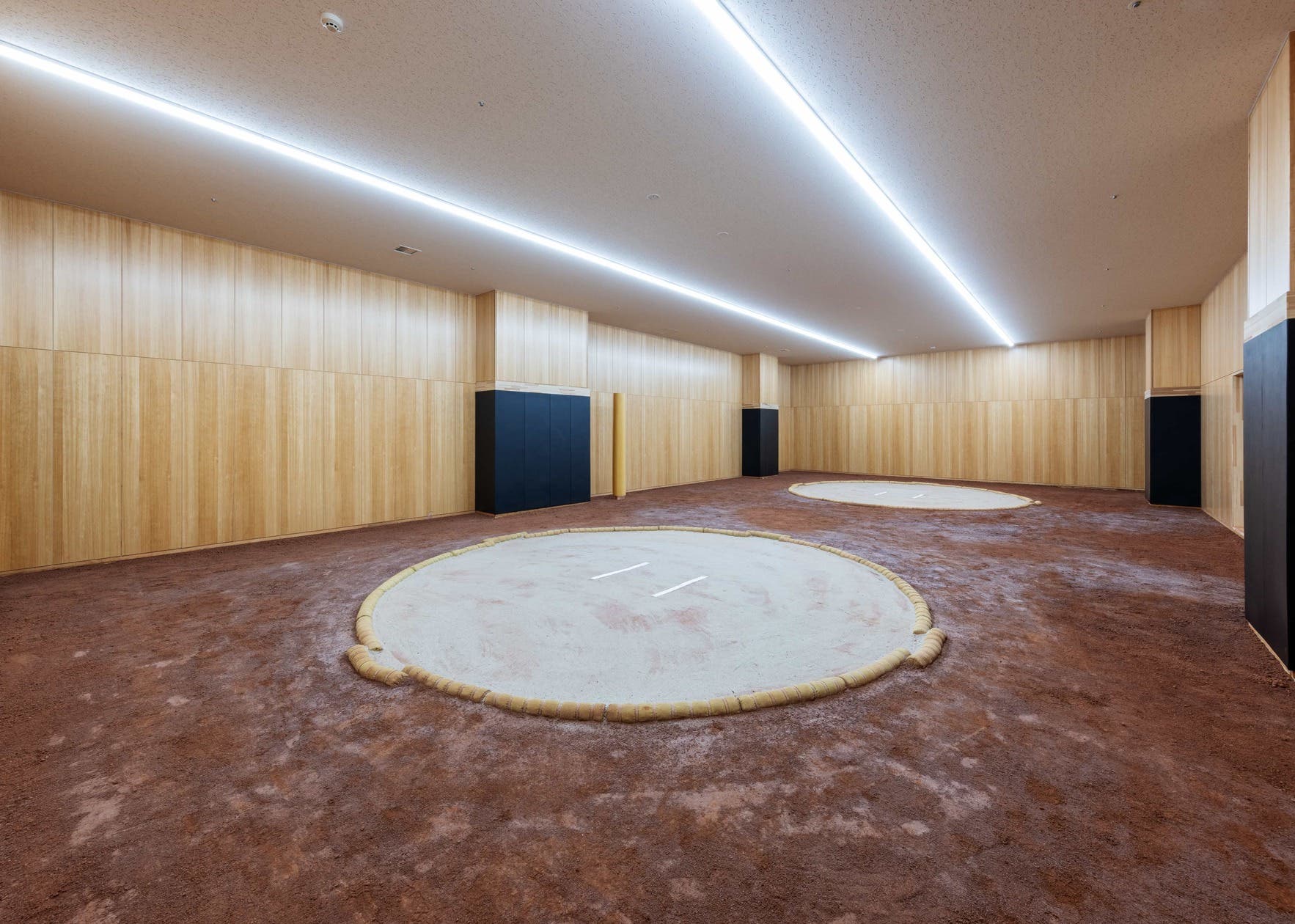 相撲場（練習用土俵）