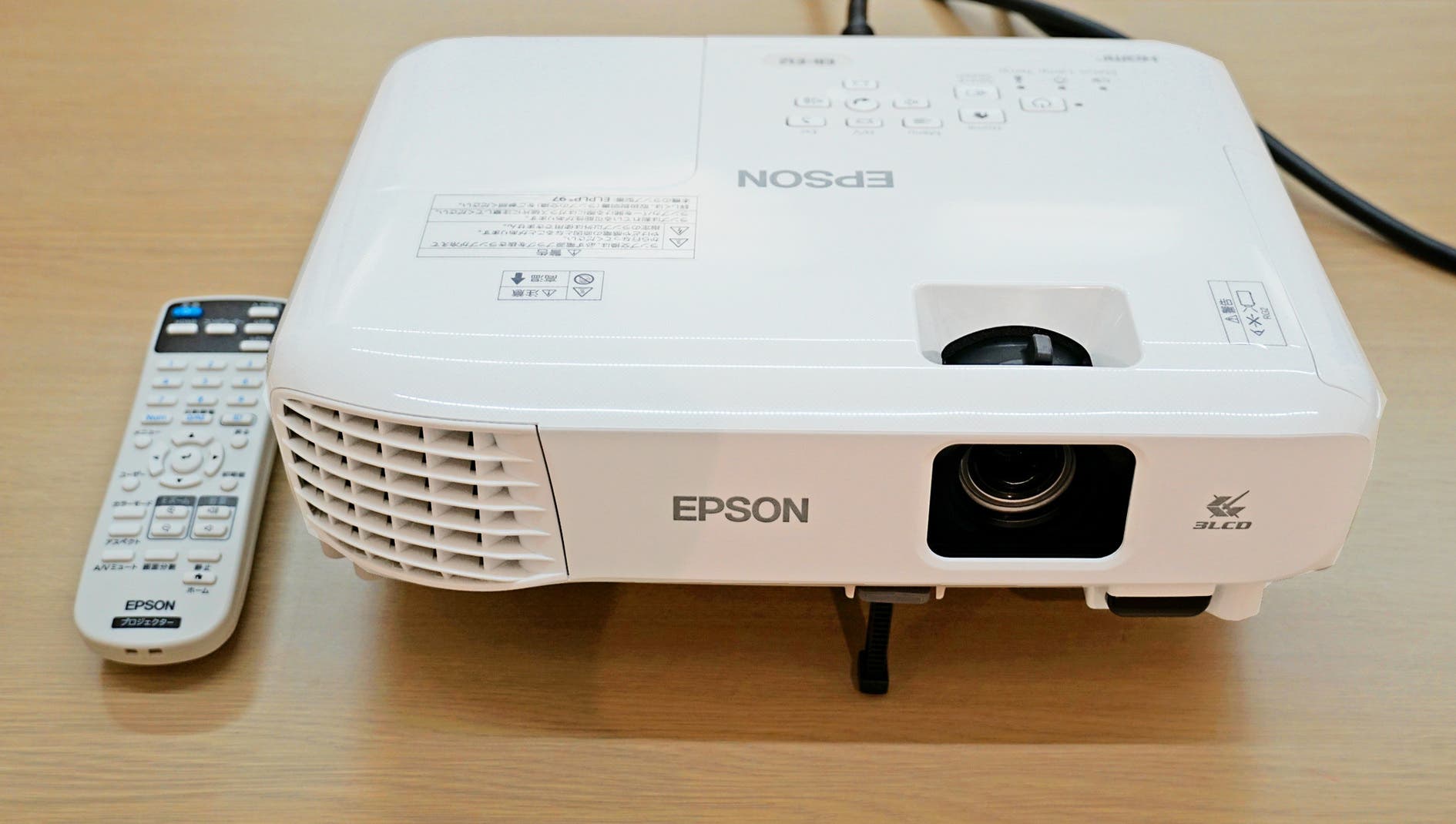 プロジェクター（HDMI）・大型スクリーンセットの画像2
