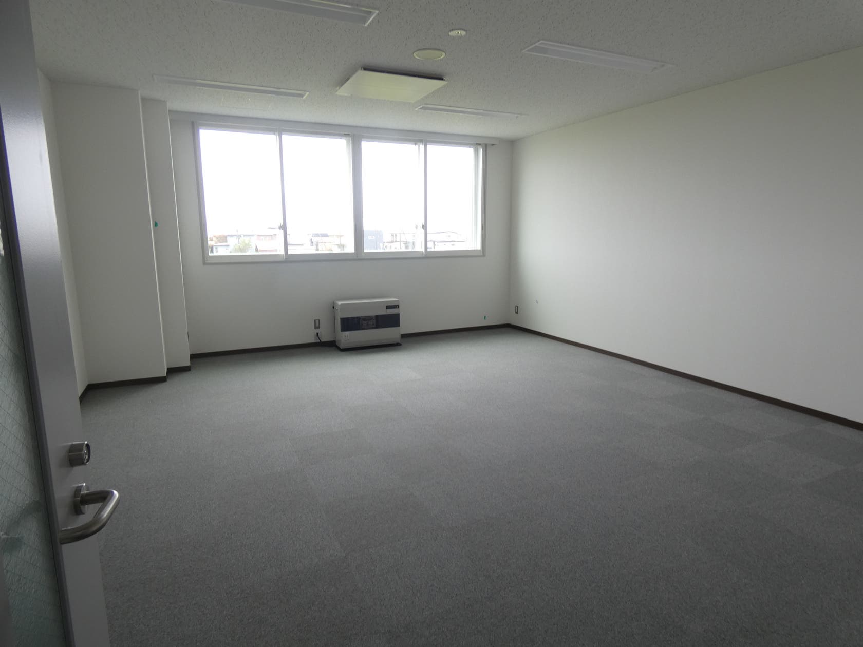 ２階203号室
