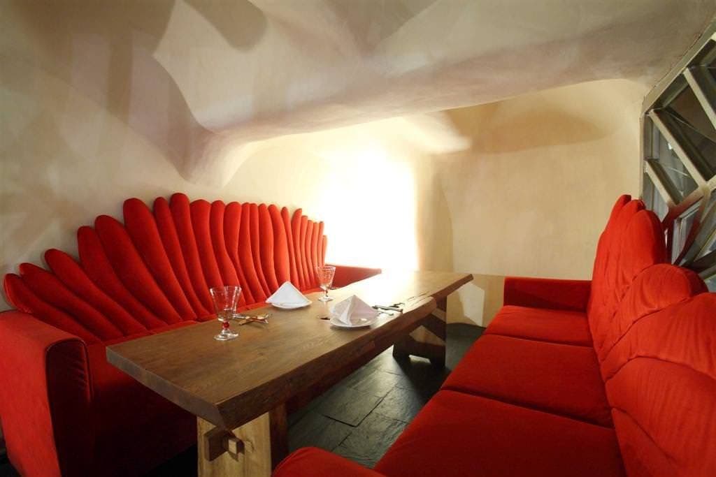 横浜 非日常的なお洒落な空間 Ristorante Real スペースマーケット 横浜 非日常的なお洒落な空間 Ristorante Real スペースマーケット