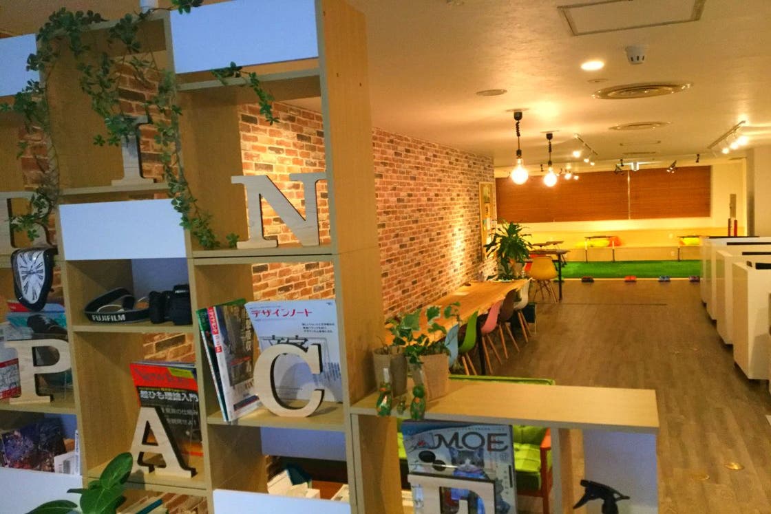 御茶ノ水5分 秋葉原7分 おしゃれな完全個室会議室 無料wi Fi 大型ホワイトボード フリードリンク完備 スペースマーケット